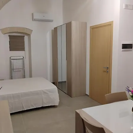 Casa Di Chiarina Con Parcheggio Auto Gratuito شقة *