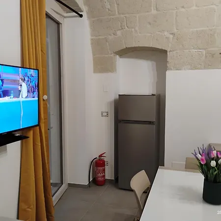 Casa Di Chiarina Con Parcheggio Auto Gratuito شقة